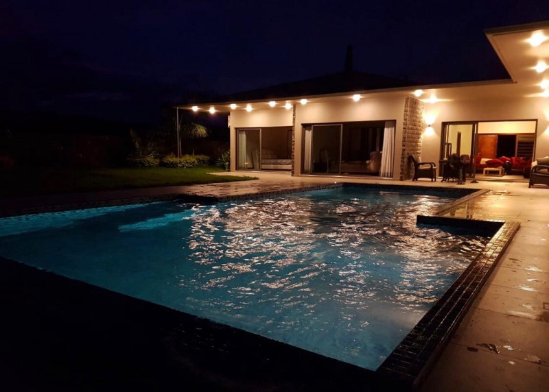 Sumptuous villa for sale in Vieux Grand Port — image 6