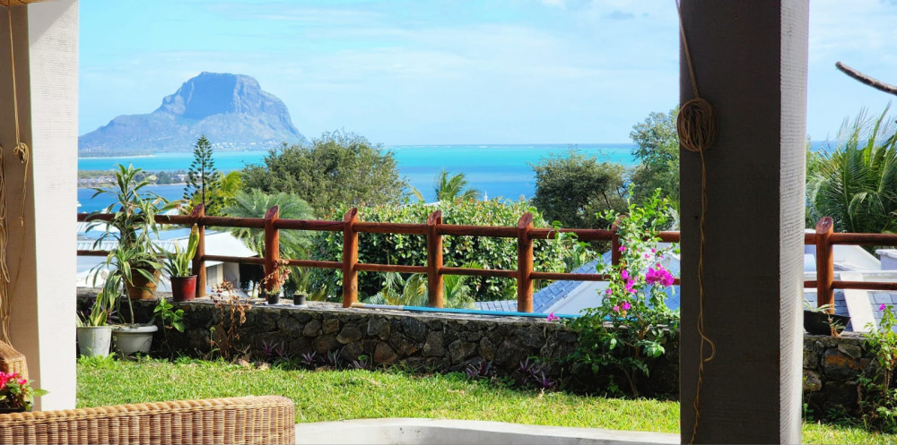 APARTMENT FOR SALE IN BLACK ROCK — image 5