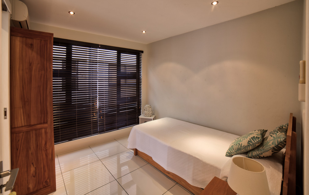 4 BEDROOM PENTHOUSE FOR SALE - WEST OF MAURITIUS — image 2