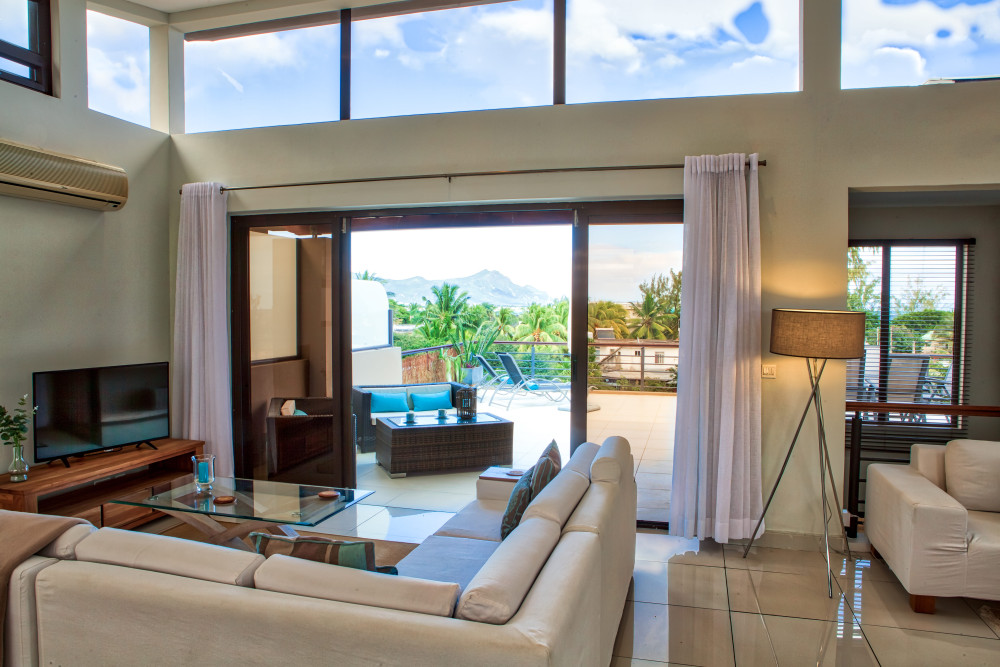 4 BEDROOM PENTHOUSE FOR SALE - WEST OF MAURITIUS — image 14