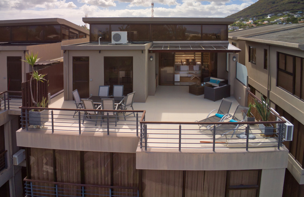 4 BEDROOM PENTHOUSE FOR SALE - WEST OF MAURITIUS — image 15