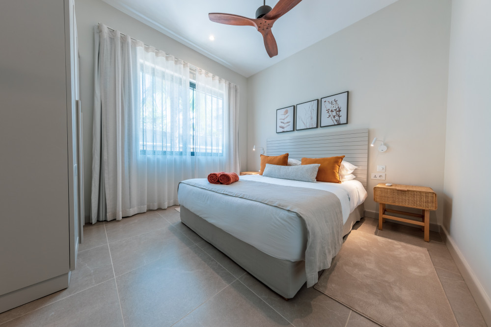 Beachfront 3-Bedroom Apartment with Beach & Mountain Views – West Coast Mauritius — image 6