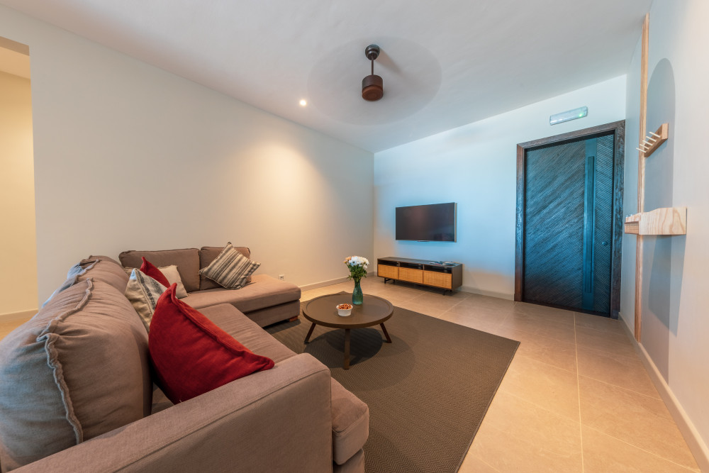 Beachfront 3-Bedroom Apartment with Beach & Mountain Views – West Coast Mauritius — image 7