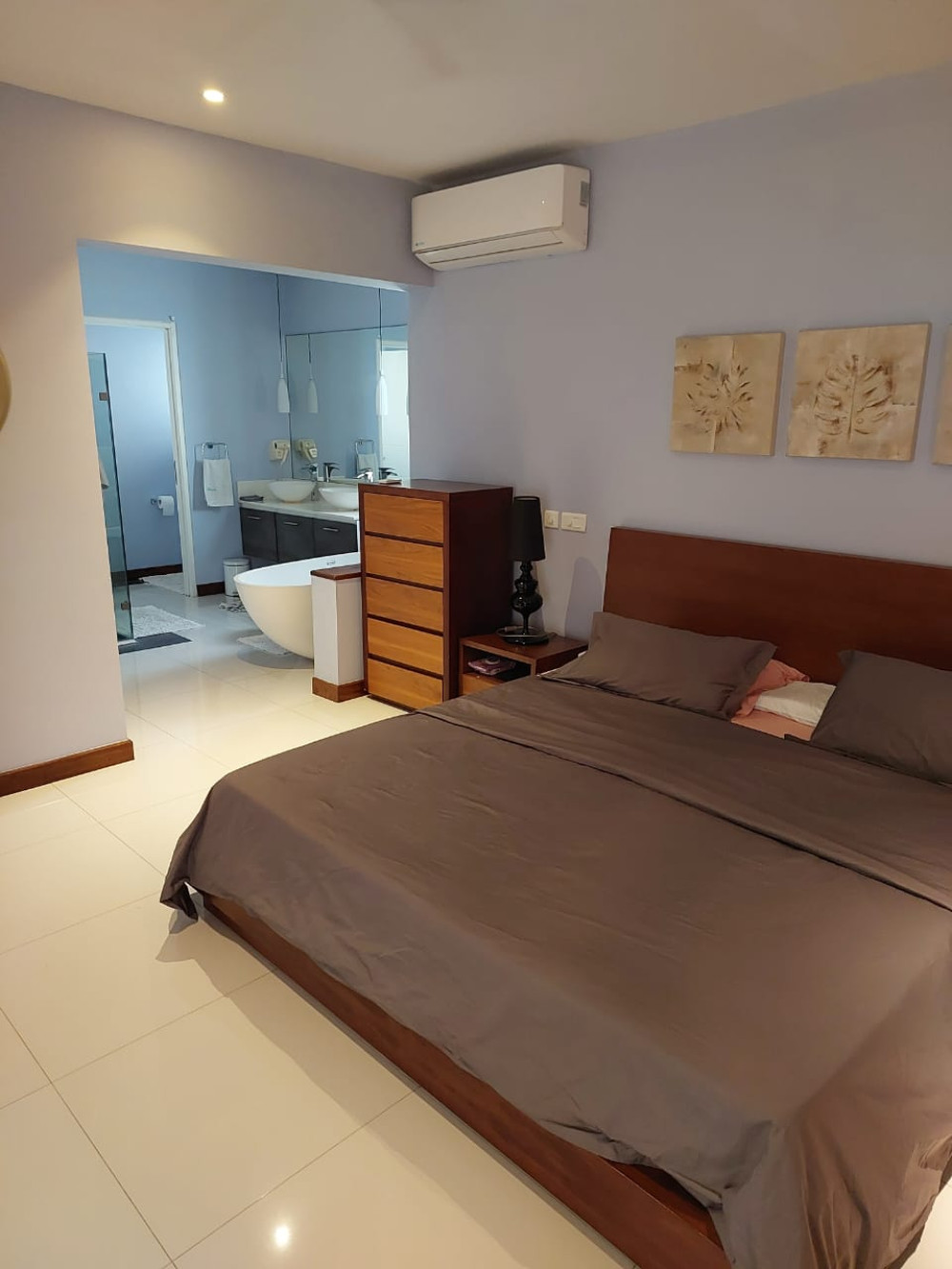 Beachfront 3-Bedroom Apartment with Lagoon Views – West Coast Mauritius — image 7