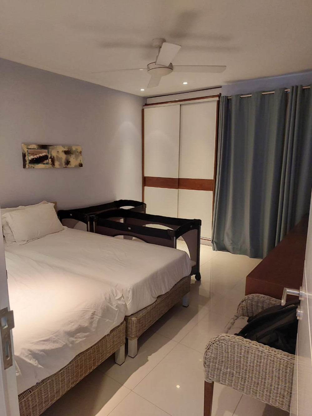 Beachfront 3-Bedroom Apartment with Lagoon Views – West Coast Mauritius — image 6