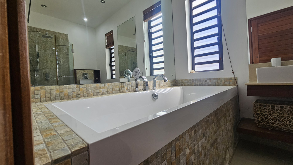 Beachfront 3-Bedroom Apartment for Long-Term Rental – West Coast Mauritius — image 7