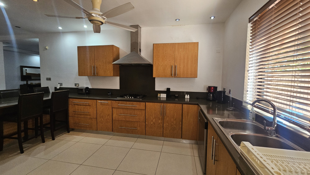 Beachfront 3-Bedroom Apartment for Long-Term Rental – West Coast Mauritius — image 6