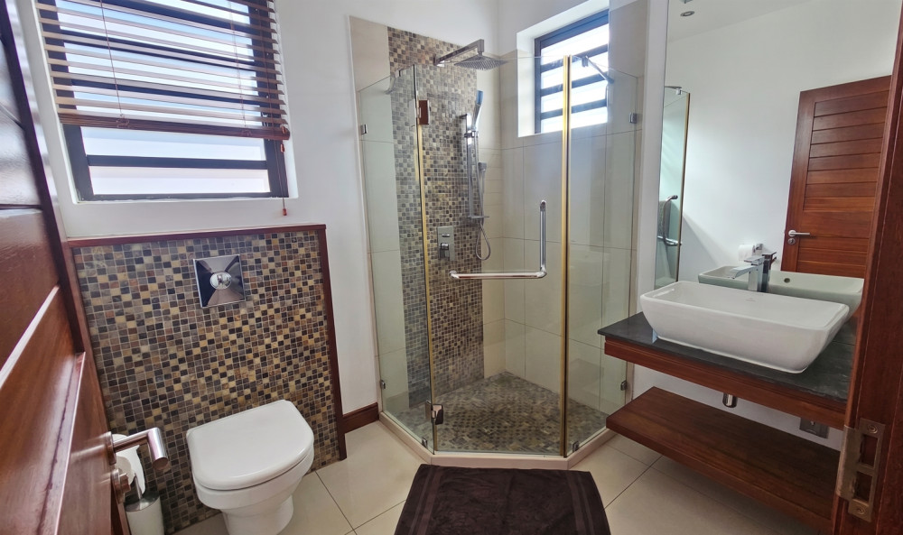 Beachfront 3-Bedroom Apartment for Long-Term Rental – West Coast Mauritius — image 8