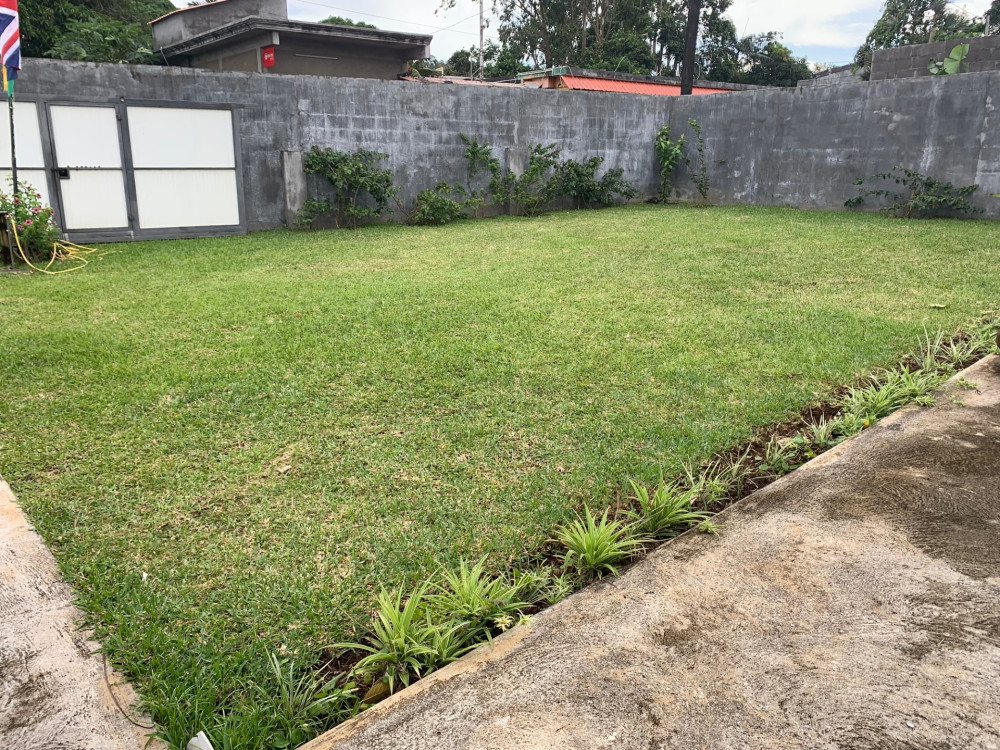 2 Properties for sale in Chamarel — image 2