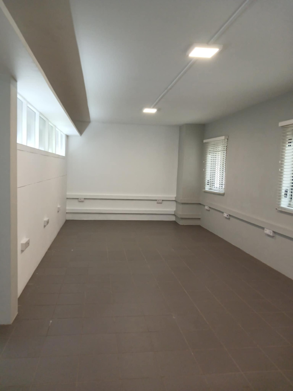 Ground Floor Office Space - For Rent — image 2