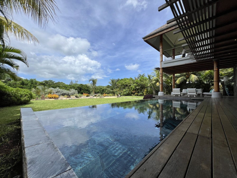 Exceptional Waterfront Villa in Mauritius' Premier Residential Marina — image 5