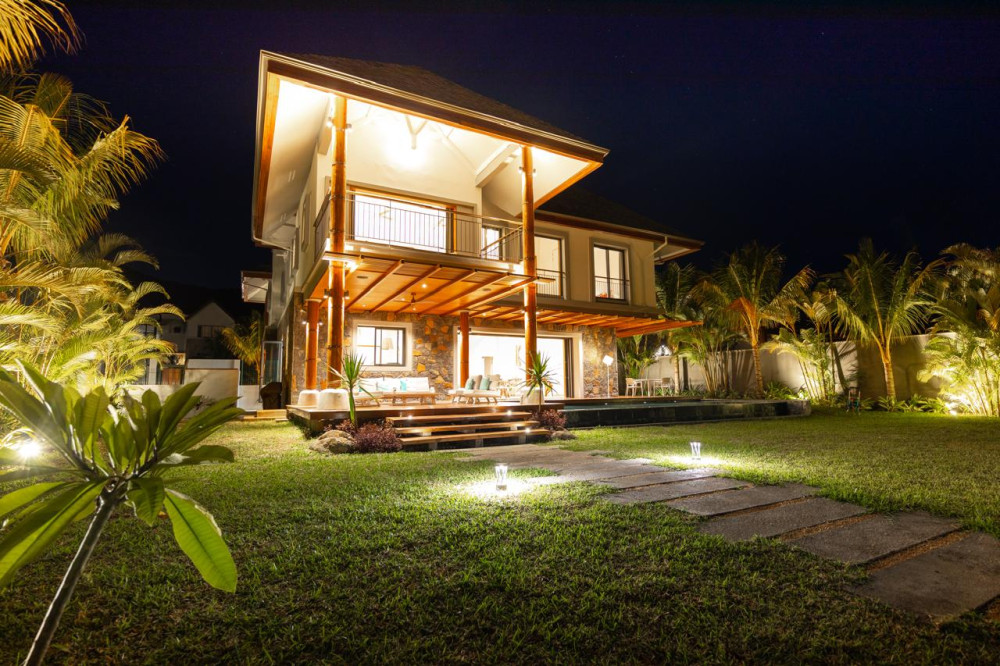 Exceptional Waterfront Villa in Mauritius' Premier Residential Marina — image 2