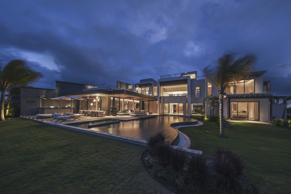 5 Bedroom villa with sea view — image 2