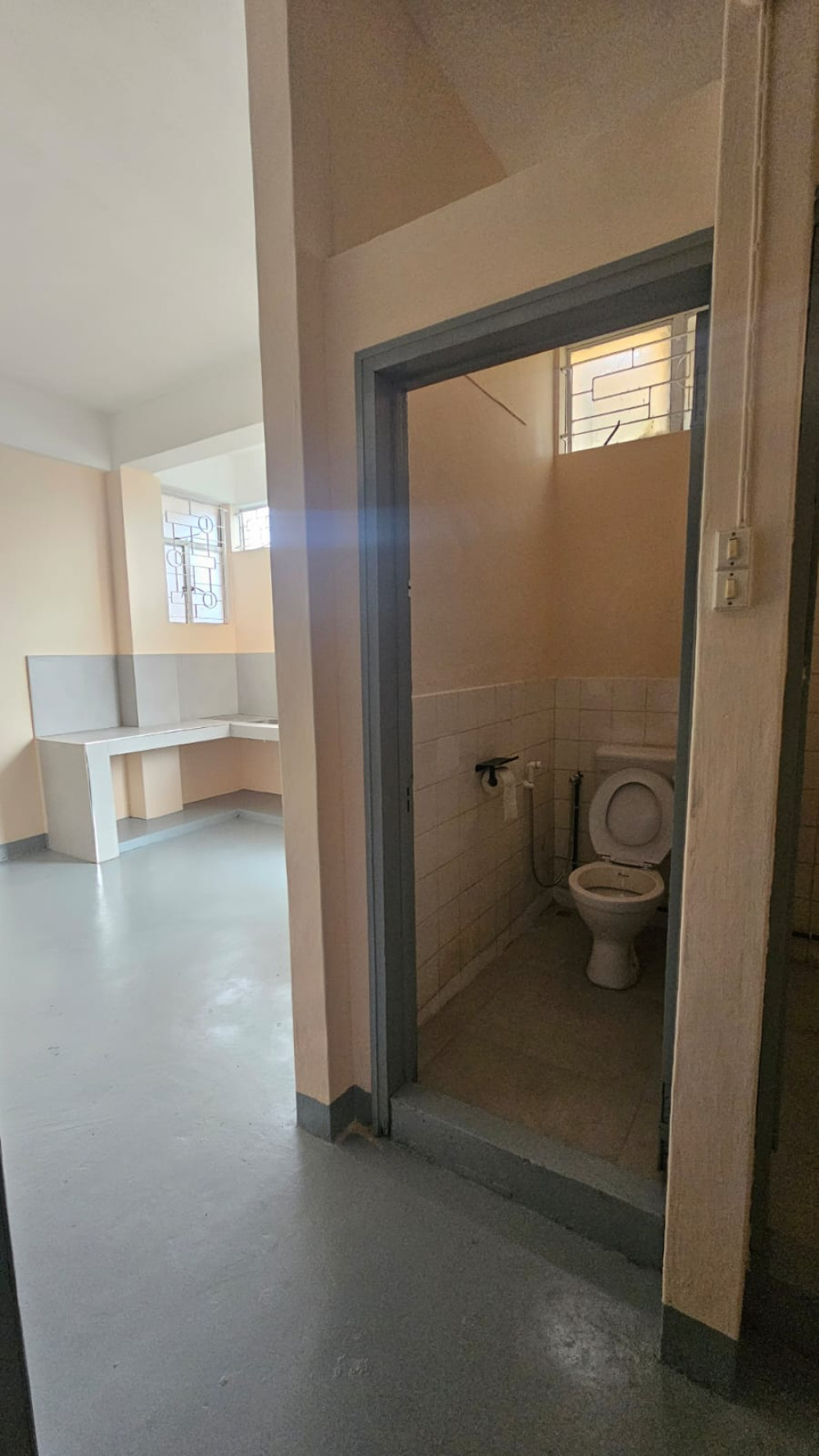 Office Space for Rent – Newly Renovated in Central Port Louis! — image 9