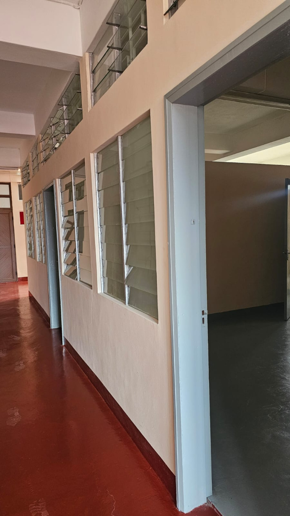 Office Space for Rent – Newly Renovated in Central Port Louis! — image 4