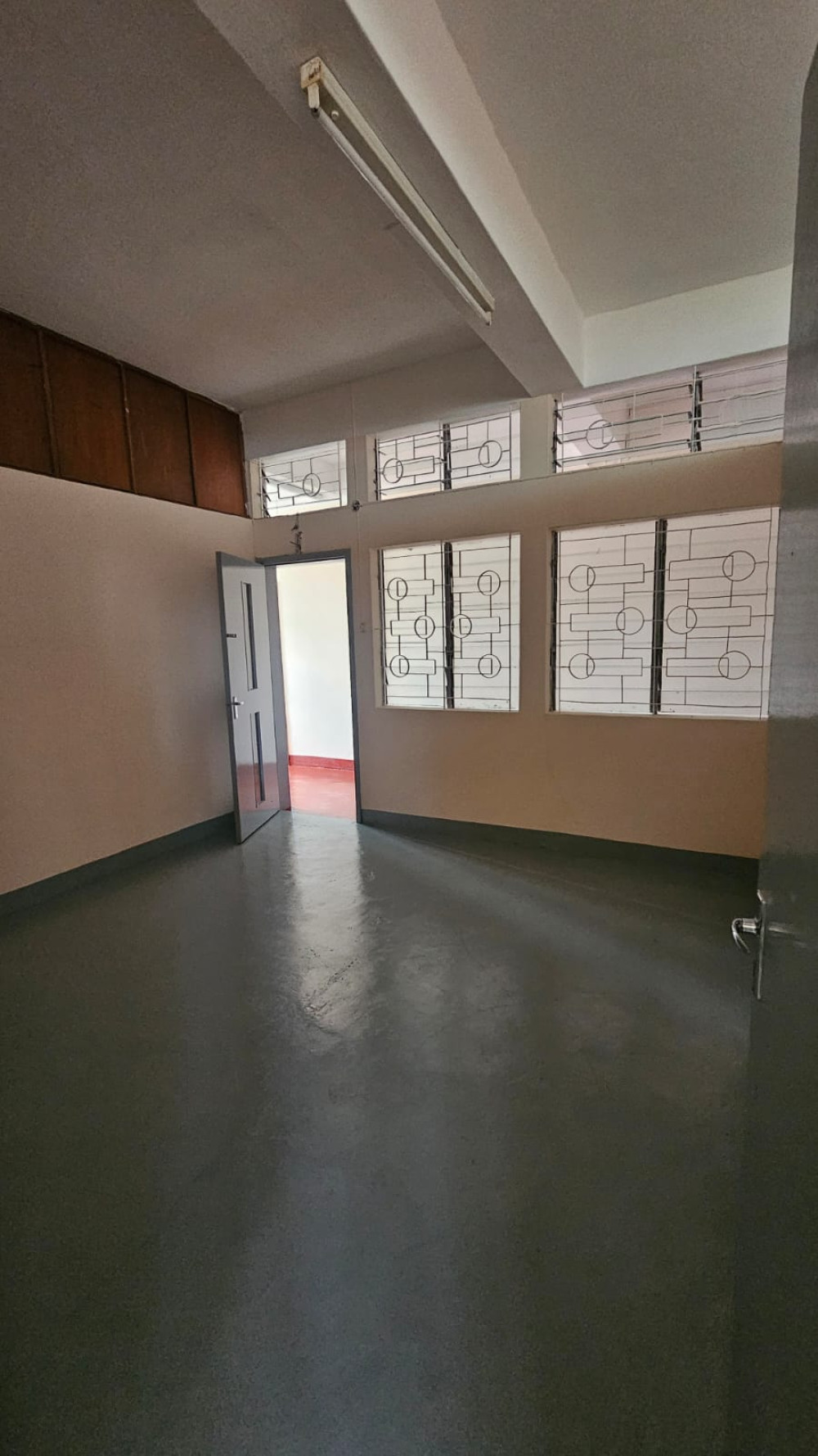 Office Space for Rent – Newly Renovated in Central Port Louis! — image 5