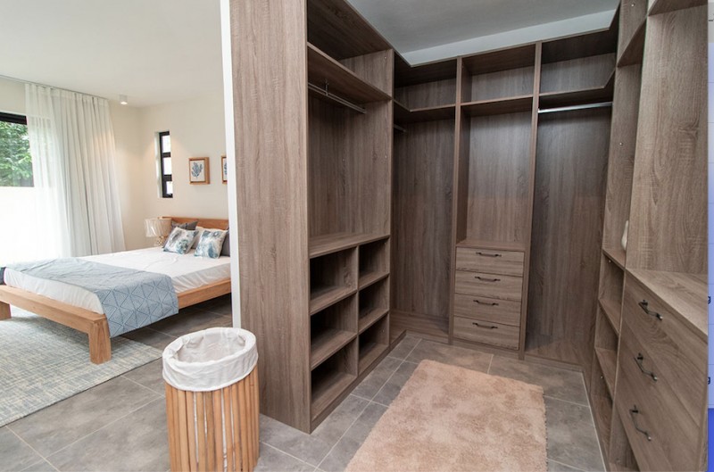 Spacious ground floor apartment — image 8