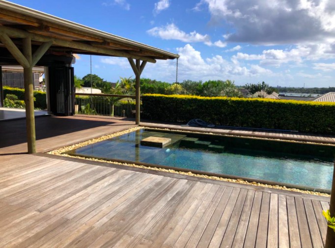 Modern 4 Bedroom Villa for rent in Rivier Noire — image 1