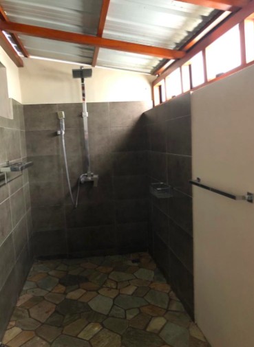 Modern 4 Bedroom Villa for rent in Rivier Noire — image 4