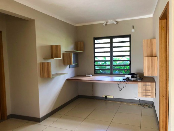 Modern 4 Bedroom Villa for rent in Rivier Noire — image 6