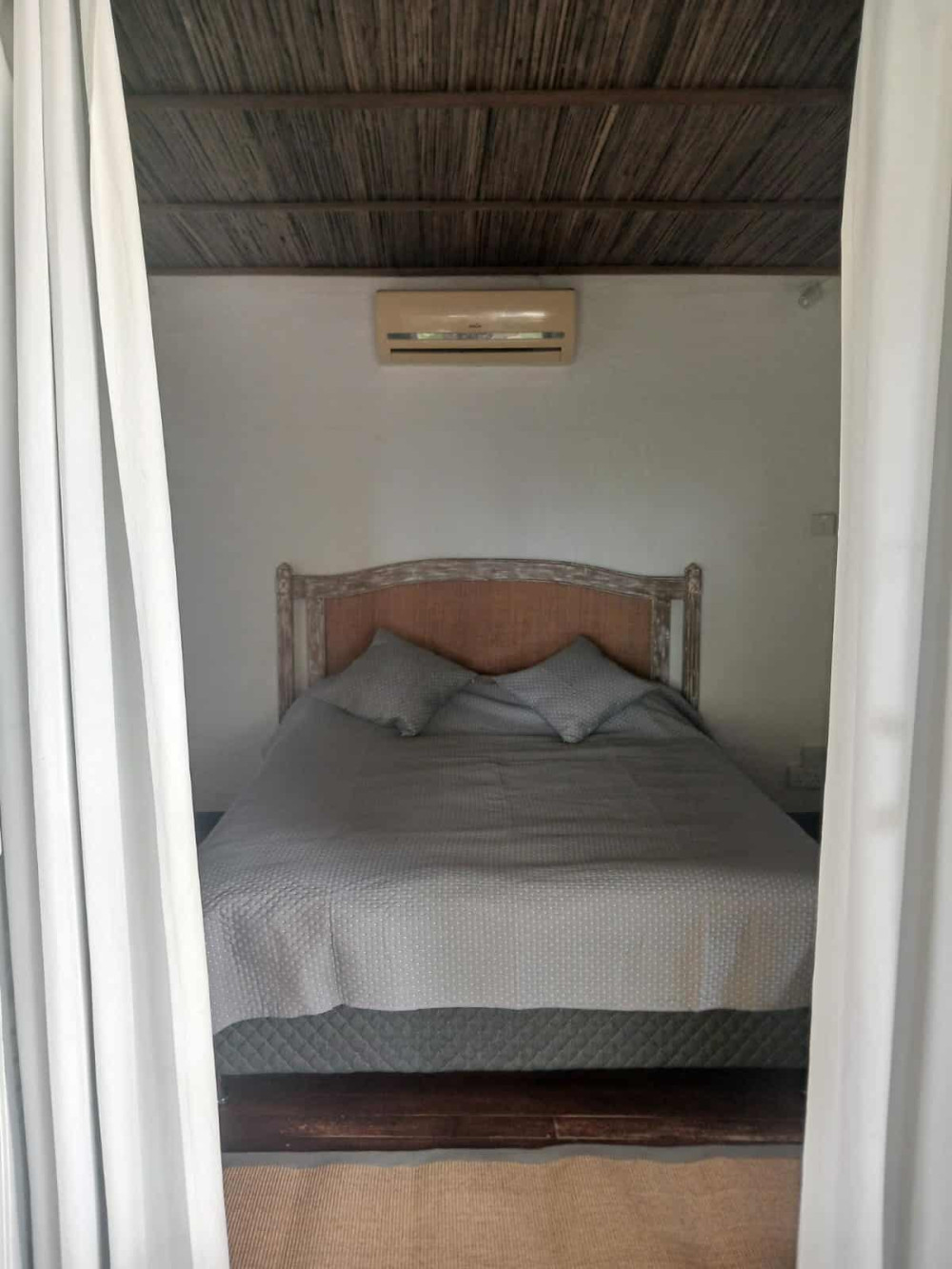COSY 1 BEDROOM STUDIO - FOR RENT - TAMARIN — image 2