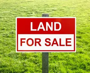 Generous expanse of agricultural land
