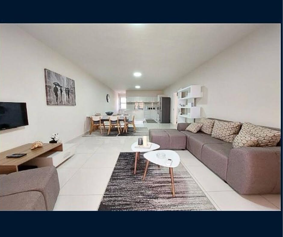 Spacious 3-Bedroom Apartment for Sale - Tamarin — image 5