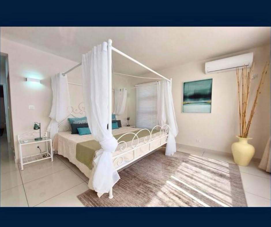 Spacious 3-Bedroom Apartment for Sale - Tamarin — image 12