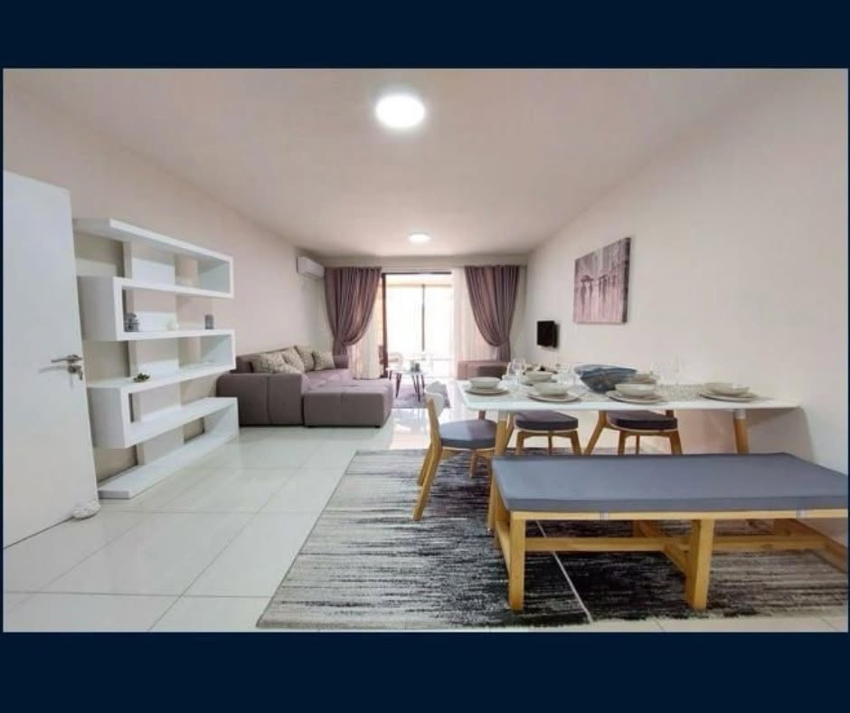 Spacious 3-Bedroom Apartment for Sale - Tamarin — image 6