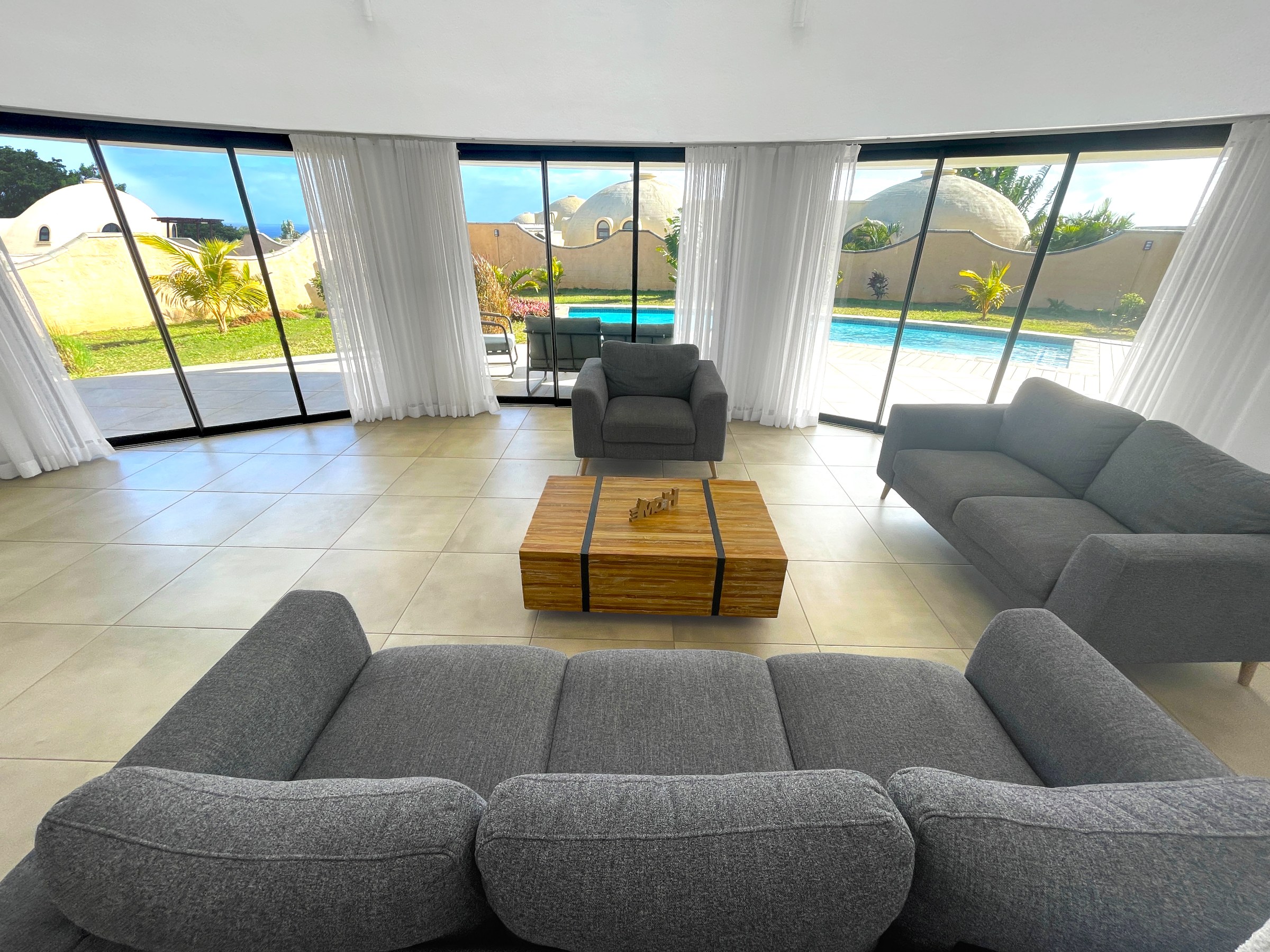 3-Bedroom Villa for Rent with Pool, Gym Access & Sea View – Mauritius — image 19