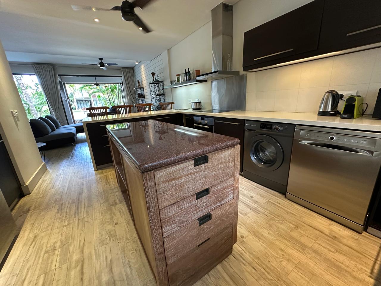 Waterfront 3-Bedroom Duplex in La Balise Marina — image 6