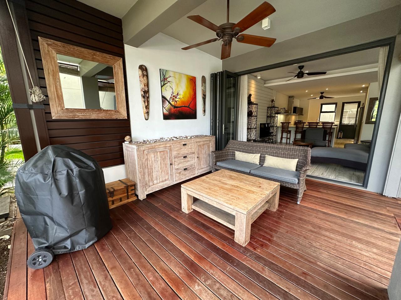Waterfront 3-Bedroom Duplex in La Balise Marina — image 4