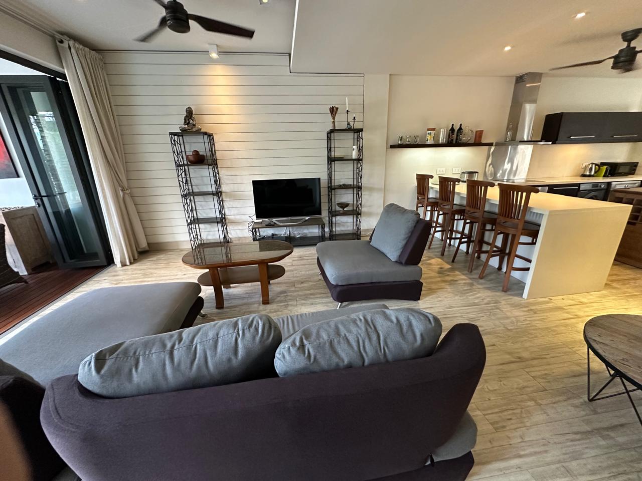 Waterfront 3-Bedroom Duplex in La Balise Marina — image 5