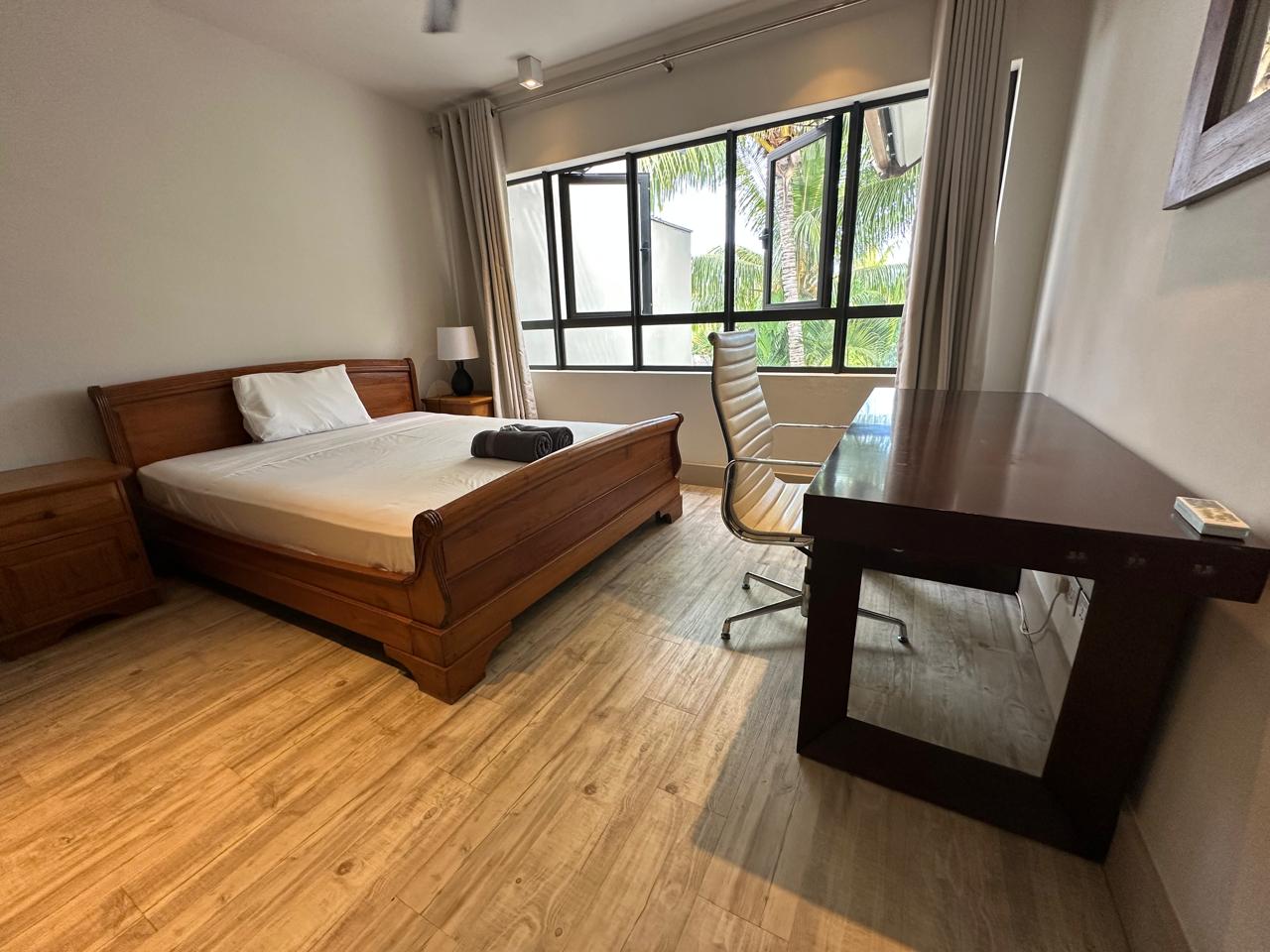 Waterfront 3-Bedroom Duplex in La Balise Marina — image 11