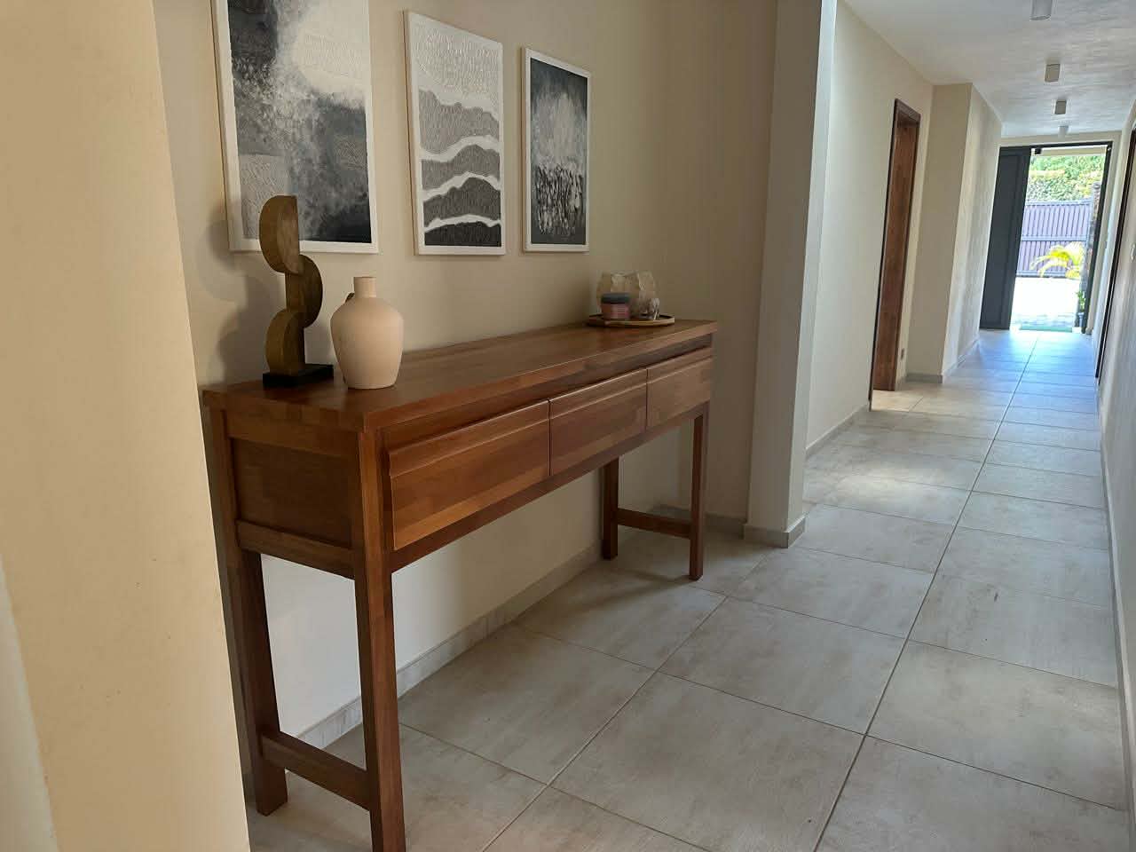 Contemporary New 4-Bedroom Residence in Tamarin — image 6
