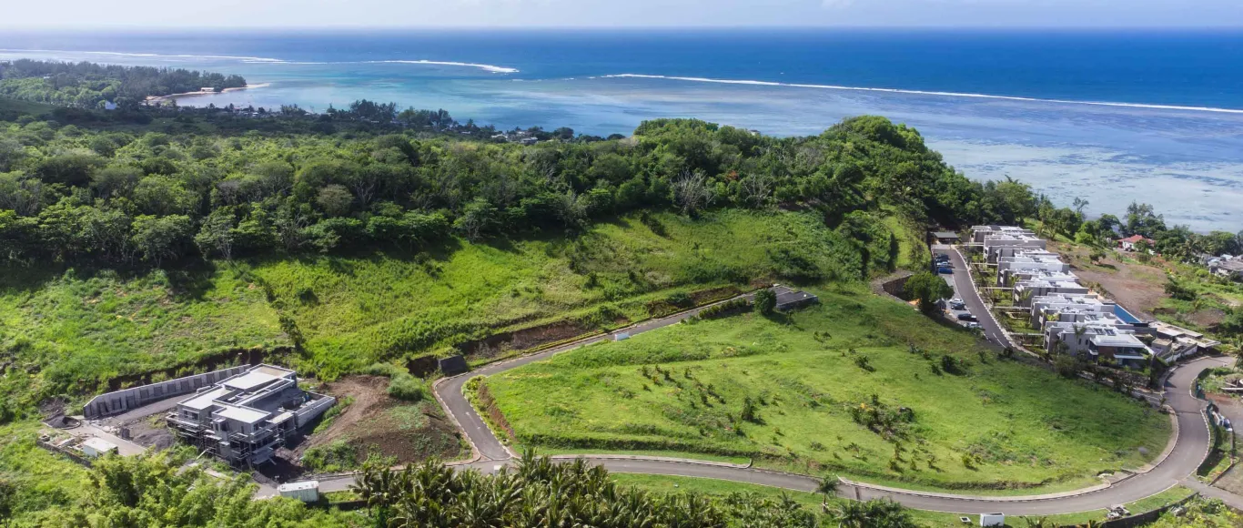 Land for Sale – Breathtaking Lagoon & Mountain Views