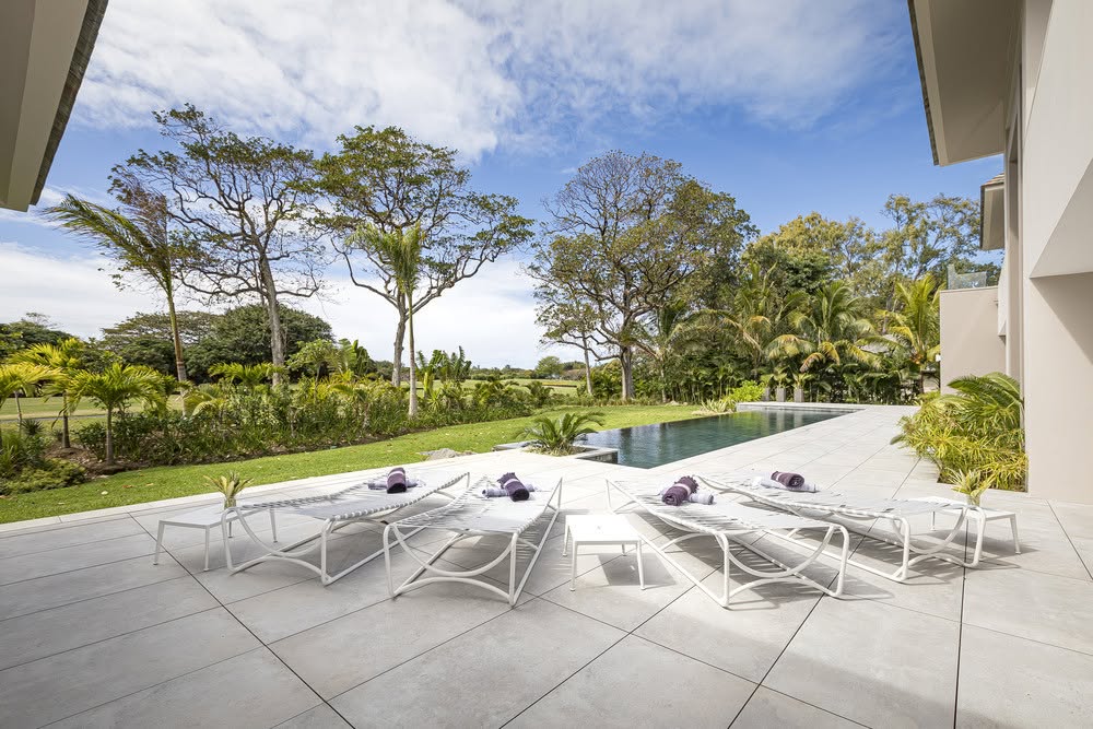 LUXURY 4 BEDROOM VILLA FOR SALE - SOUTH EAST OF MAURITIUS — image 2