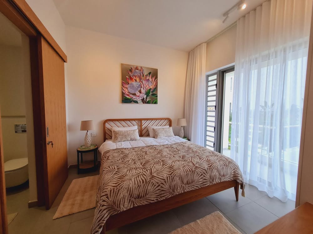 Modern 2-Bedroom Apartment for Sale - Pereybere — image 5