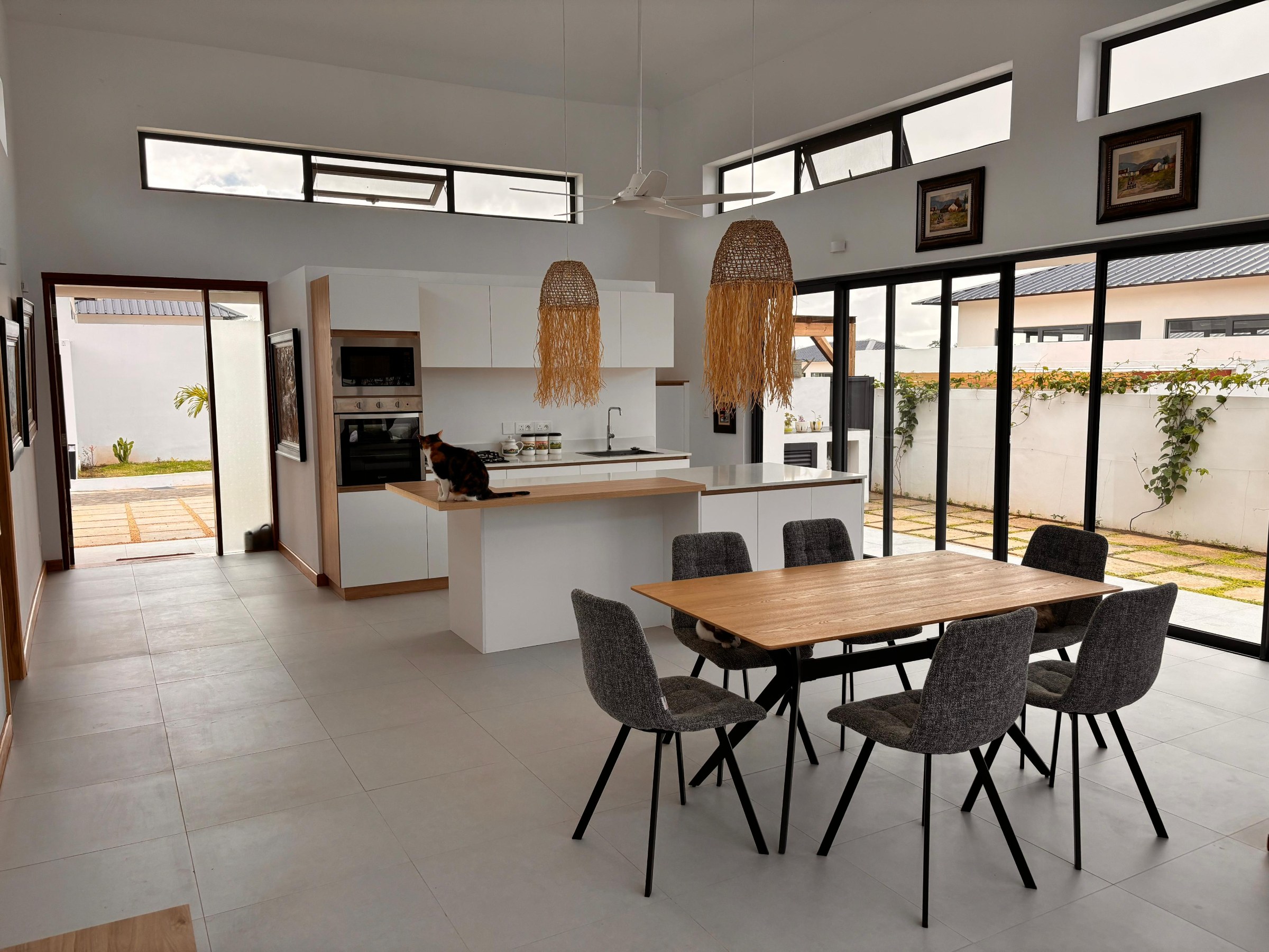 3 BEDROOM VILLA - FOR SALE - TAMARIN — image 6