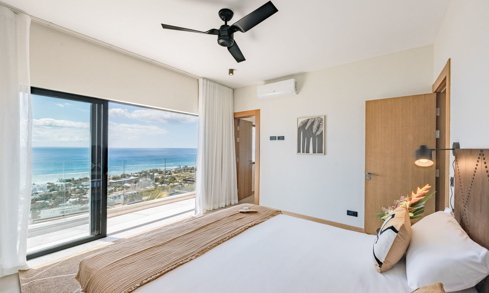 FOR SALE – 4-BEDROOM LUXURY SEA-VIEW VILLA | TAMARIN, BLACK RIVER — image 12
