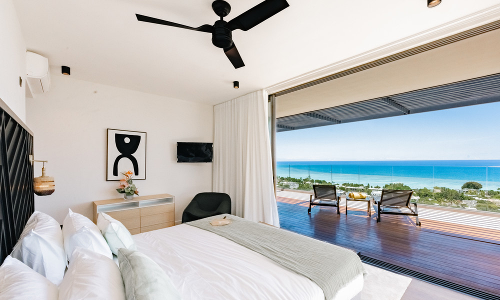 FOR SALE – 4-BEDROOM LUXURY SEA-VIEW VILLA | TAMARIN, BLACK RIVER — image 7