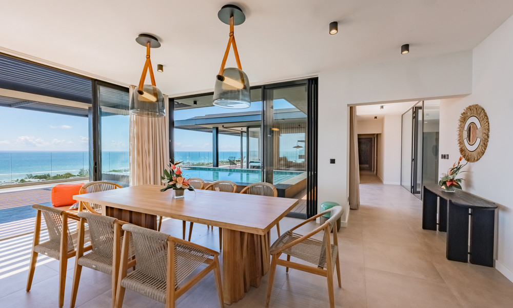 FOR SALE – 4-BEDROOM LUXURY SEA-VIEW VILLA | TAMARIN, BLACK RIVER — image 10