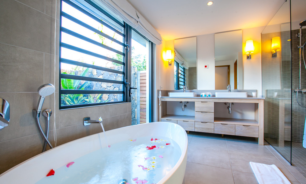 LUXURIOUS 3 BEDROOMS VILLA FOR SALE — image 10