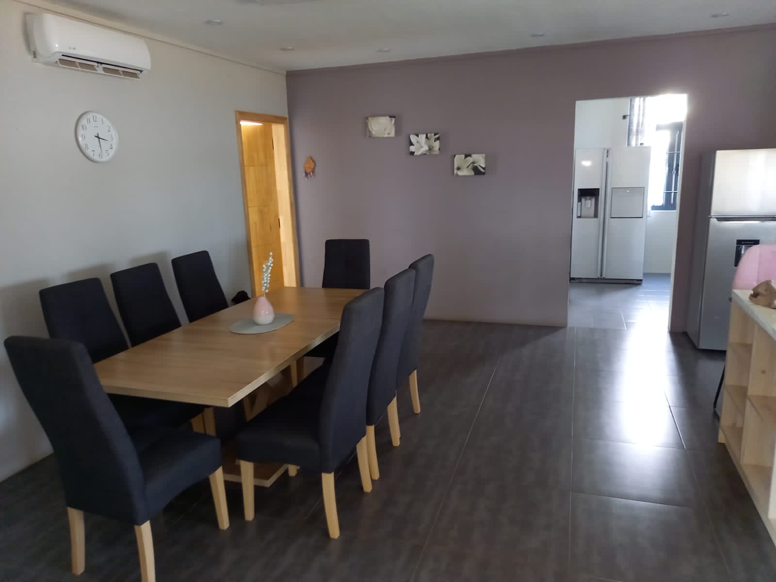 Modern 5 bedrooms house for sale — image 5