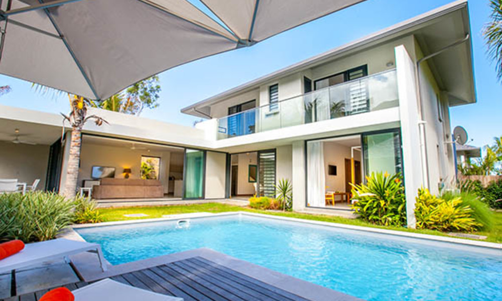 Luxurious 3 Bedroom Villa for Sale — image 1