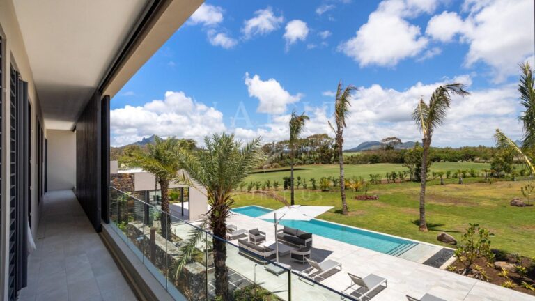 Luxury 5-Bedroom Villa on the East Coast of Mauritius — image 2