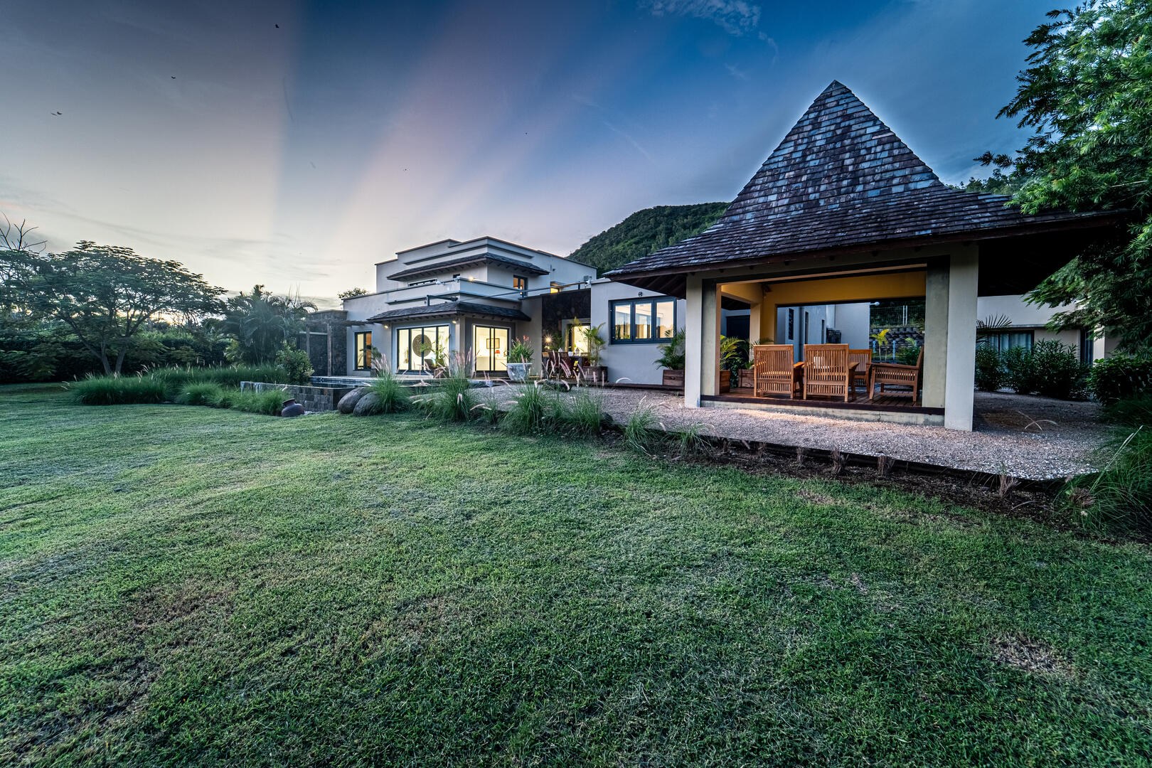 Sophisticated 5 Bedroom Villa in Black River