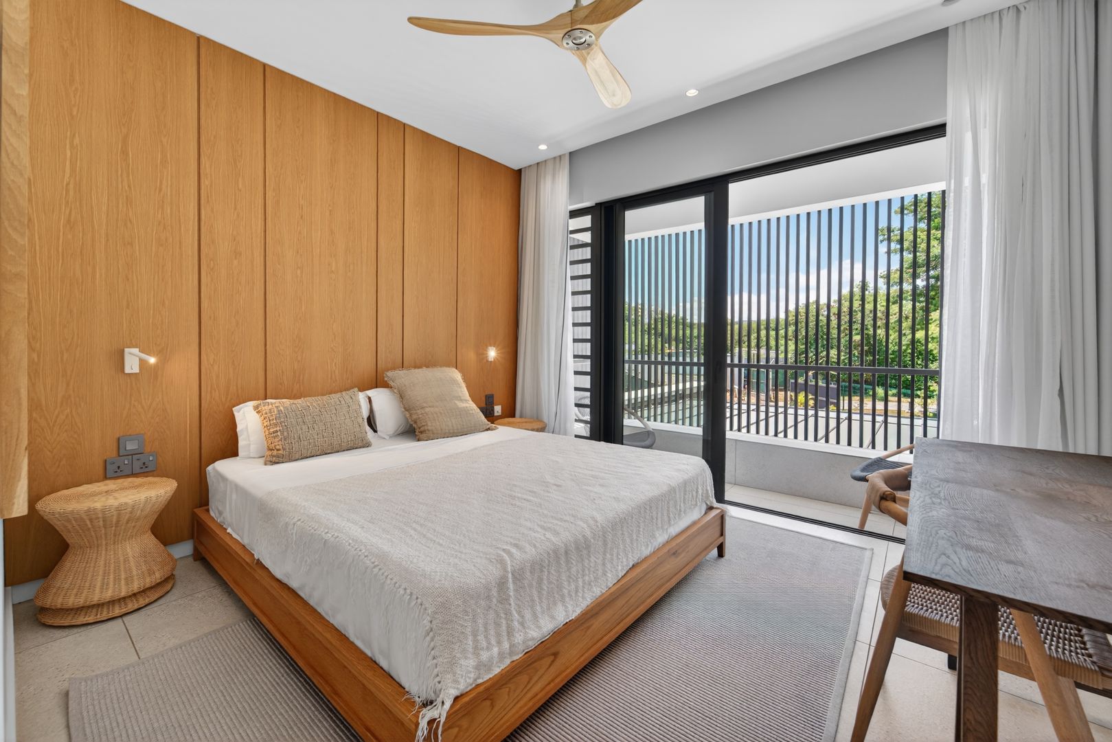 Exclusive Beachfront Villas - For Sale - Black River — image 6