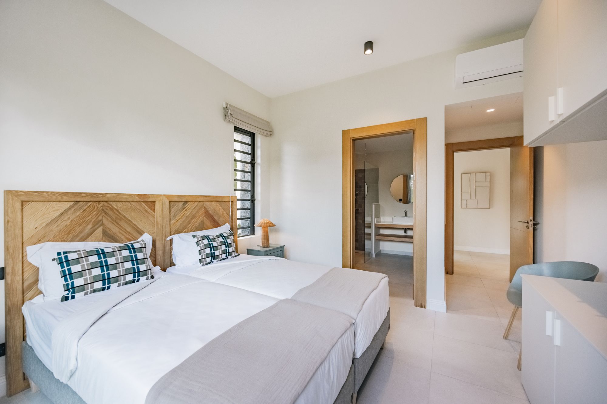 Luxury Villa 4 Bedroom villa for sale — image 15