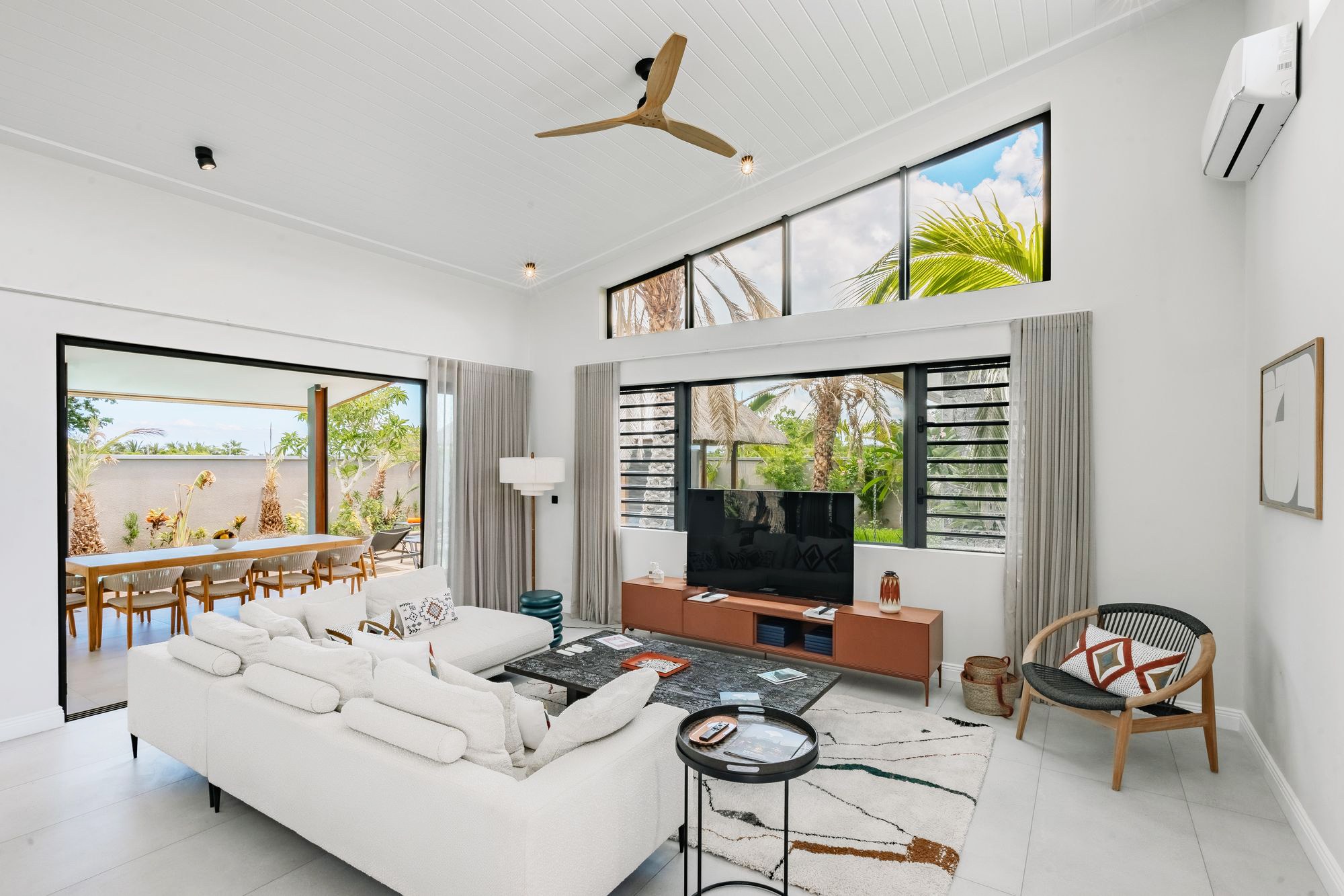 Luxury Villa 4 Bedroom villa for sale — image 5